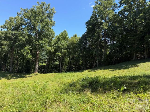 4281 Prices Creek Road, Burnsville, NC 28714