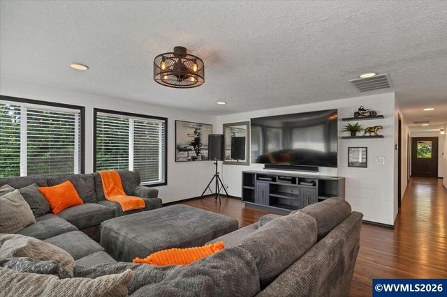 3355 Norris Ln S, Salem, OR 97302