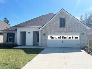 2747 Louis Circle, Crestview, FL 32536