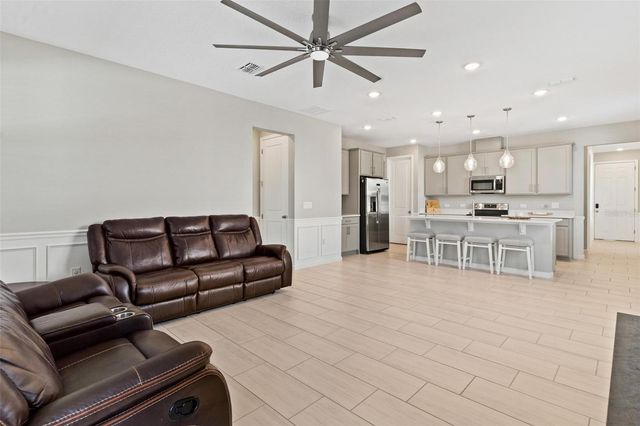 31788 BROADWATER AVENUE, Leesburg, FL 34748