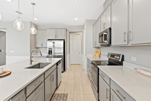 31788 BROADWATER AVENUE, Leesburg, FL 34748