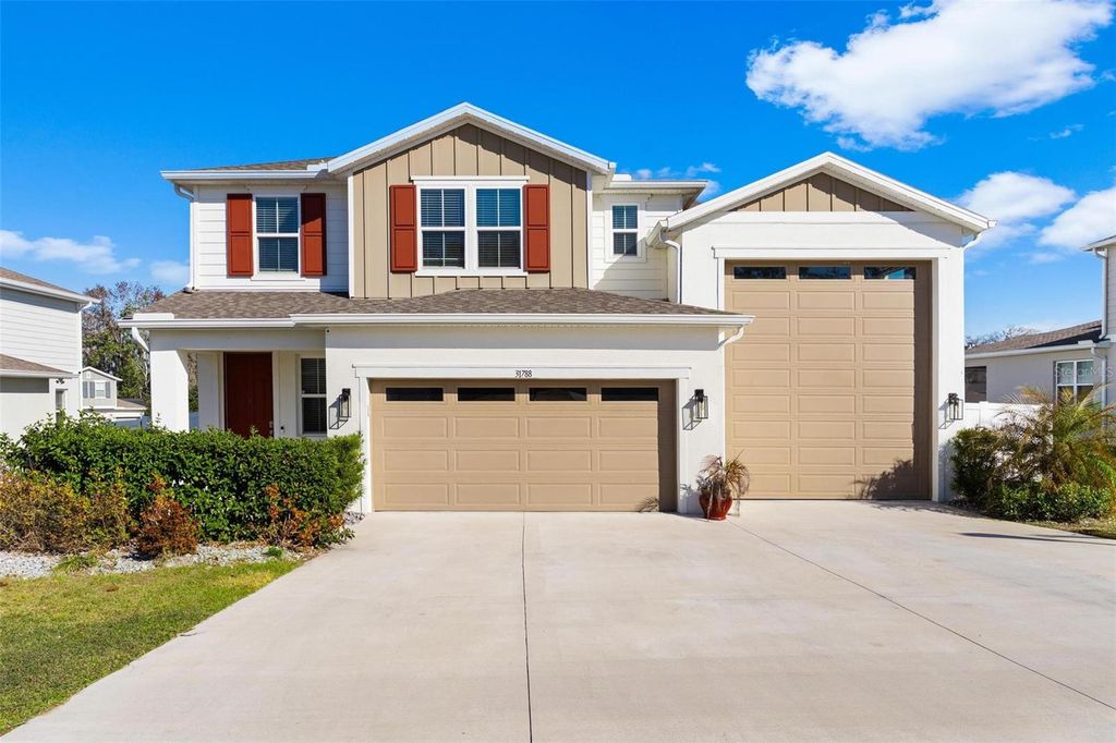 31788 BROADWATER AVENUE, Leesburg, FL 34748