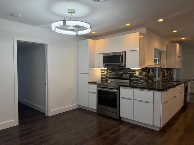 1961 NW 43rd Court, Oakland Park, FL 33309