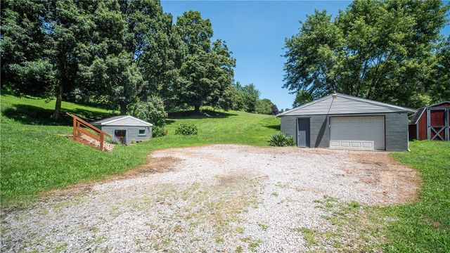 105 Snyder Ln, Buffalo Twp, PA 16055