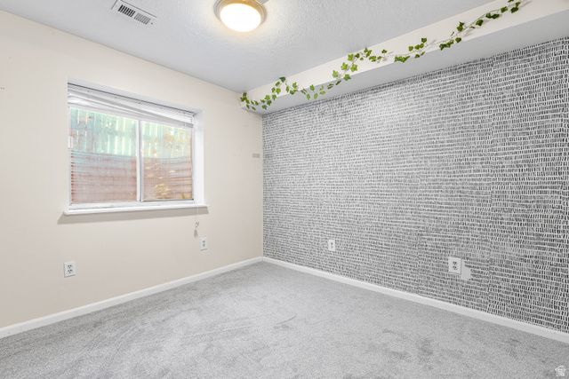 6853 S MULLIEN DR, West Jordan, UT 84081