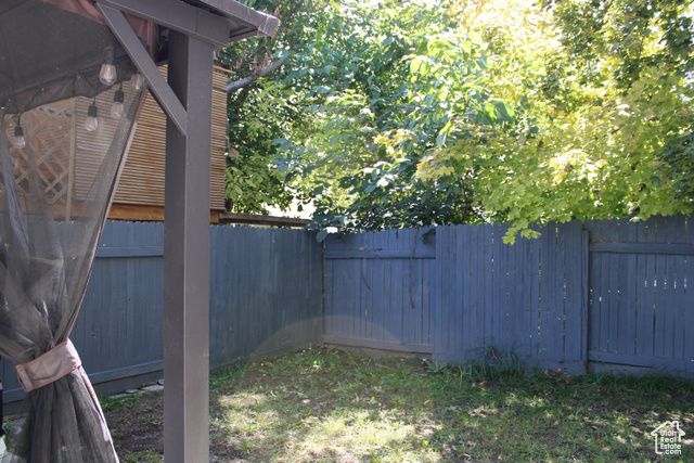 6853 S MULLIEN DR, West Jordan, UT 84081