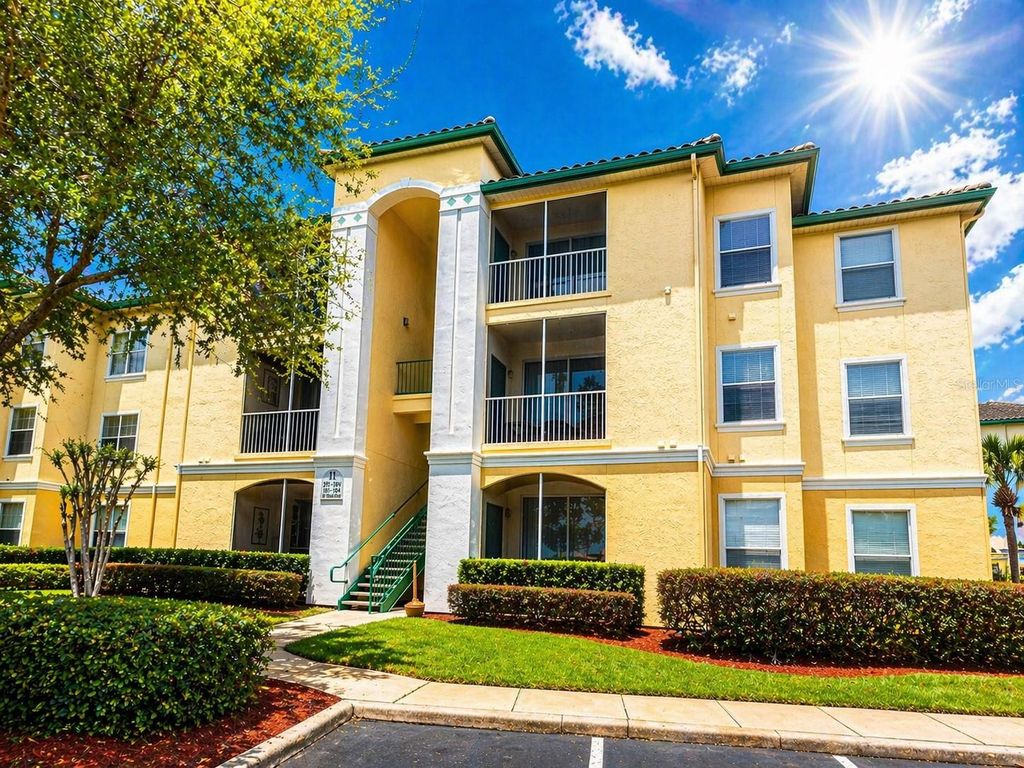 8824 DUNES COURT COURT 103, Kissimmee, FL 34747