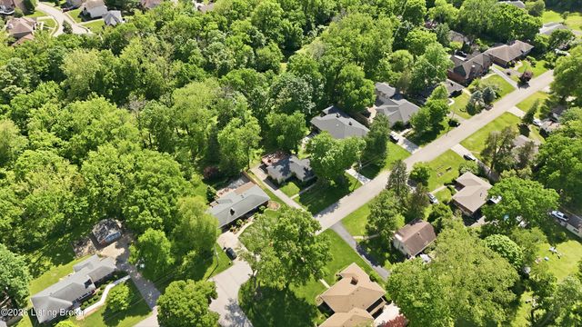 4210 Dolphin Rd, Louisville, KY 40220