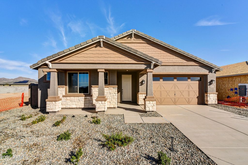 19026 W STELLA Avenue, Waddell, AZ 85355