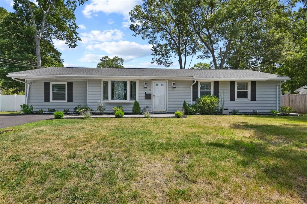 103 Deanna Rd, Brockton, MA 02302