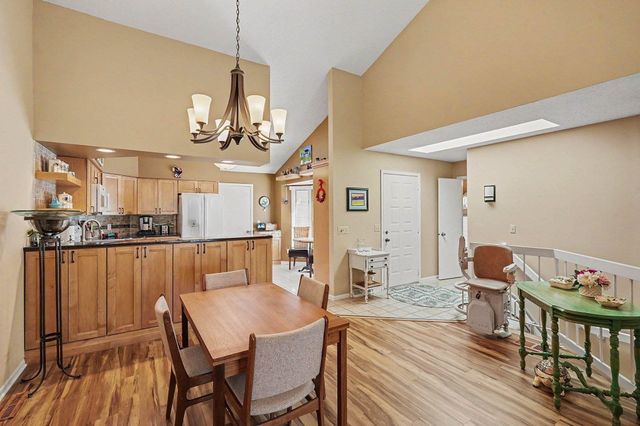 4555 Niagara Lane N, Plymouth, MN 55446