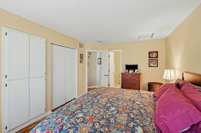 4555 Niagara Lane N, Plymouth, MN 55446