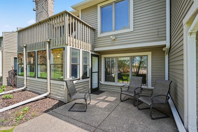 4555 Niagara Lane N, Plymouth, MN 55446