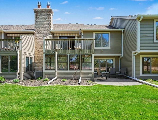 4555 Niagara Lane N, Plymouth, MN 55446