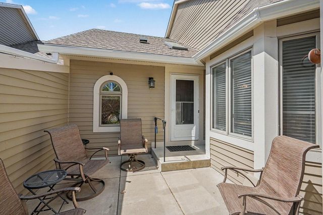 4555 Niagara Lane N, Plymouth, MN 55446