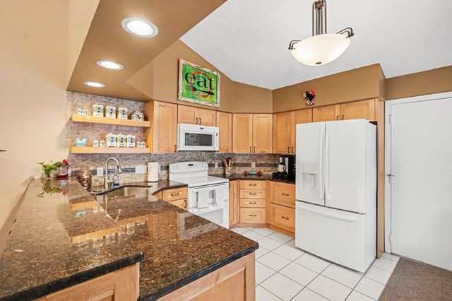 4555 Niagara Lane N, Plymouth, MN 55446