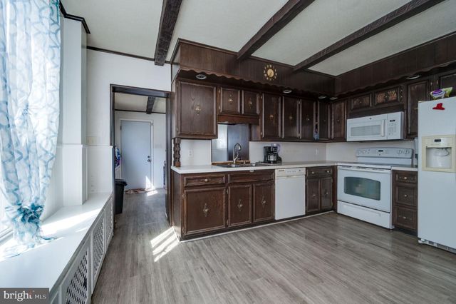 1448 LUZERNE ST, Reading, PA 19601