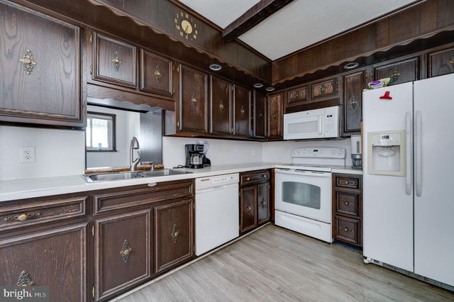 1448 LUZERNE ST, Reading, PA 19601