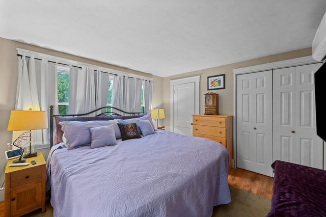 16 Field St, Auburn, MA 01501