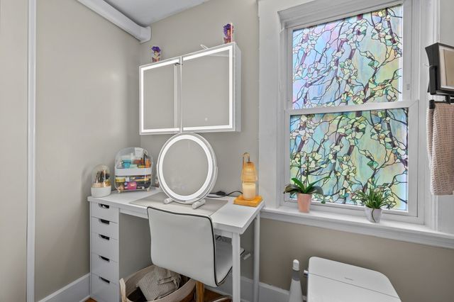 16 Field St, Auburn, MA 01501