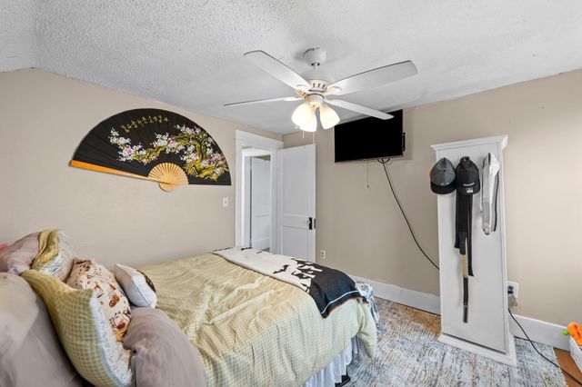 16 Field St, Auburn, MA 01501