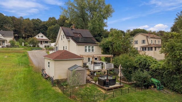 16 Field St, Auburn, MA 01501