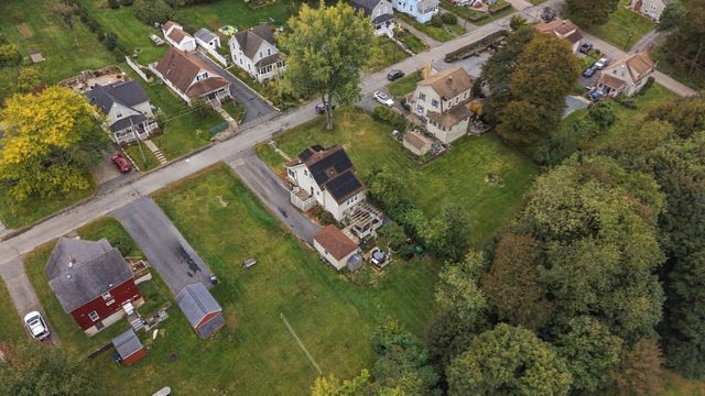 16 Field St, Auburn, MA 01501