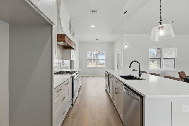 4822 Coronell, Bryant, AR 72002