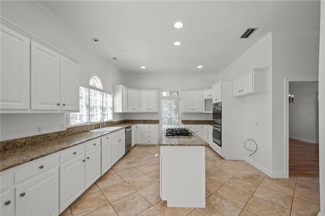 2613 Charlotte Oaks Drive, Mobile, AL 36695