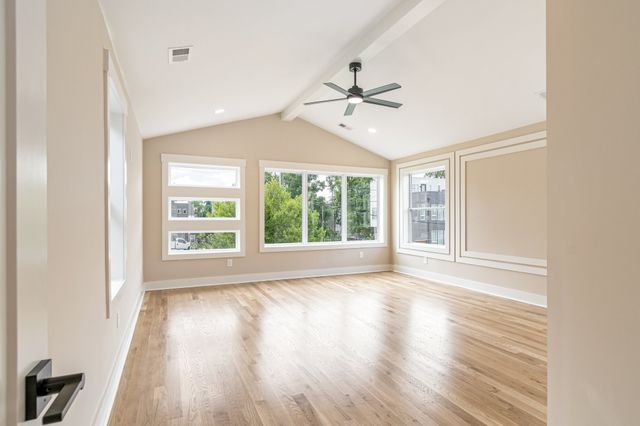 1726B Simpkins St, Nashville, TN 37208