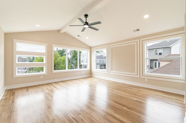 1726B Simpkins St, Nashville, TN 37208