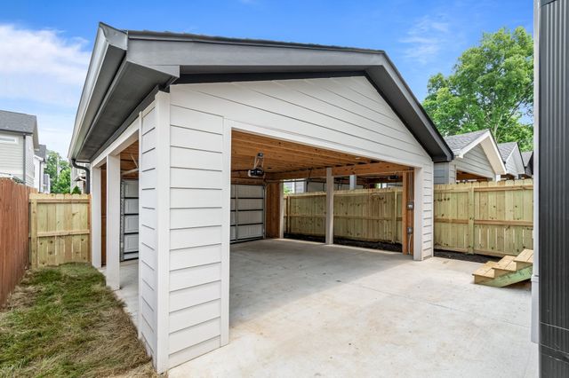 1726B Simpkins St, Nashville, TN 37208