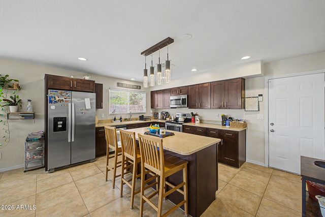 3027 W DALEY Lane, Phoenix, AZ 85027