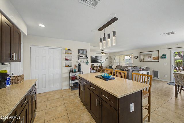 3027 W DALEY Lane, Phoenix, AZ 85027