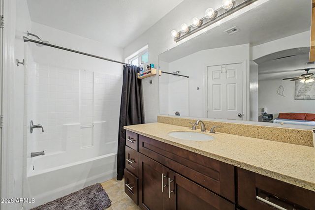 3027 W DALEY Lane, Phoenix, AZ 85027
