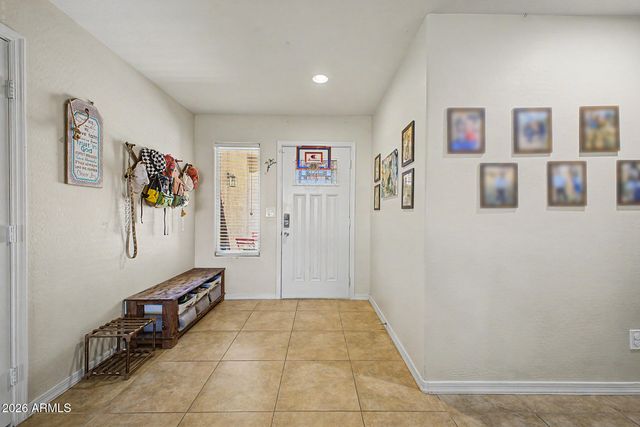 3027 W DALEY Lane, Phoenix, AZ 85027
