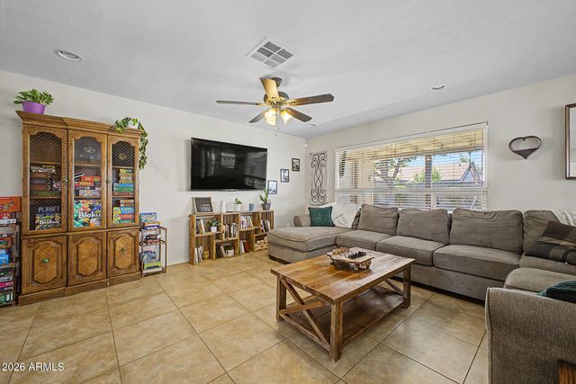 3027 W DALEY Lane, Phoenix, AZ 85027