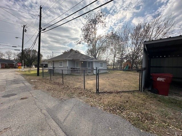 414 W Jefferson, Van Alstyne, TX 75495