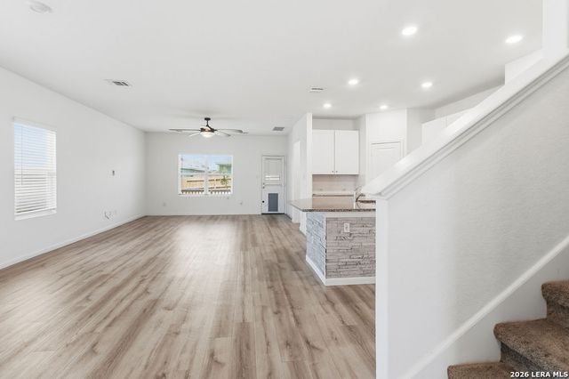 13019 Rosemary, St Hedwig, TX 78152