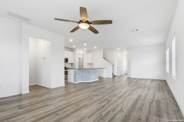 13019 Rosemary, St Hedwig, TX 78152