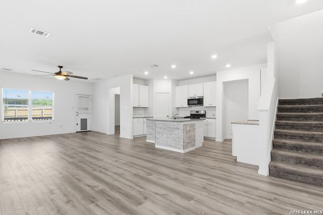 13019 Rosemary, St Hedwig, TX 78152
