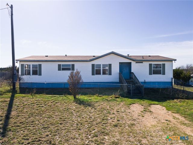 809 Crest Ct, Copperas Cove, TX 76522