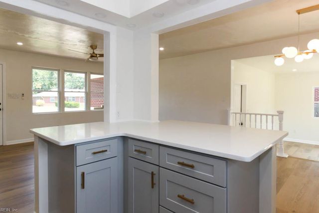 1224 Ormer RD, Chesapeake, VA 23325