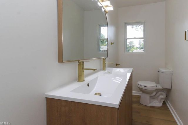 1224 Ormer RD, Chesapeake, VA 23325