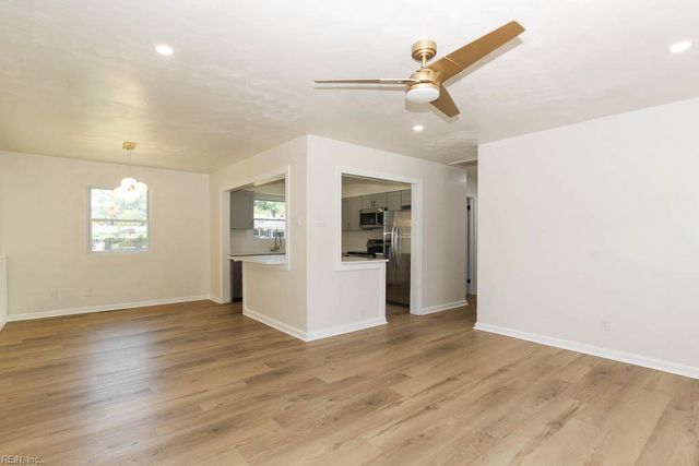 1224 Ormer RD, Chesapeake, VA 23325