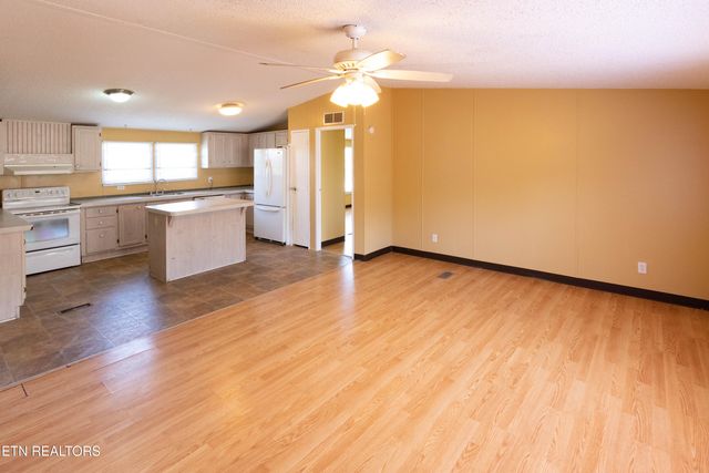 284 Clearwater Ridge Rd, Maynardville, TN 37807