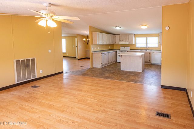 284 Clearwater Ridge Rd, Maynardville, TN 37807