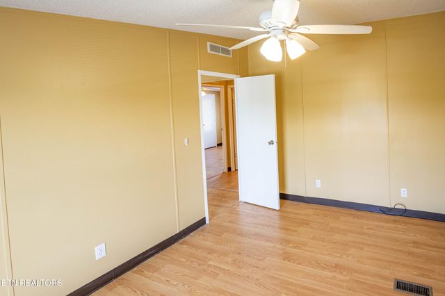 284 Clearwater Ridge Rd, Maynardville, TN 37807