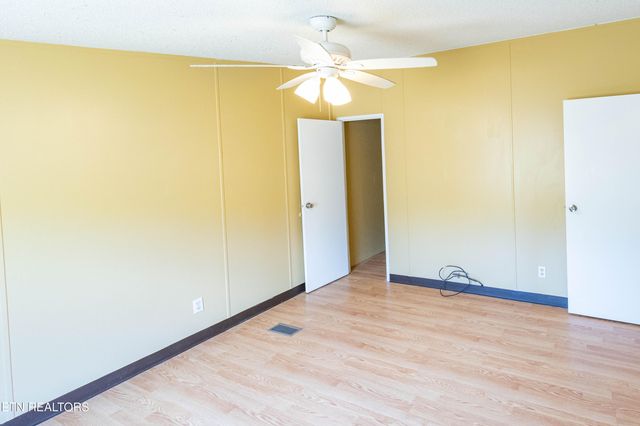 284 Clearwater Ridge Rd, Maynardville, TN 37807