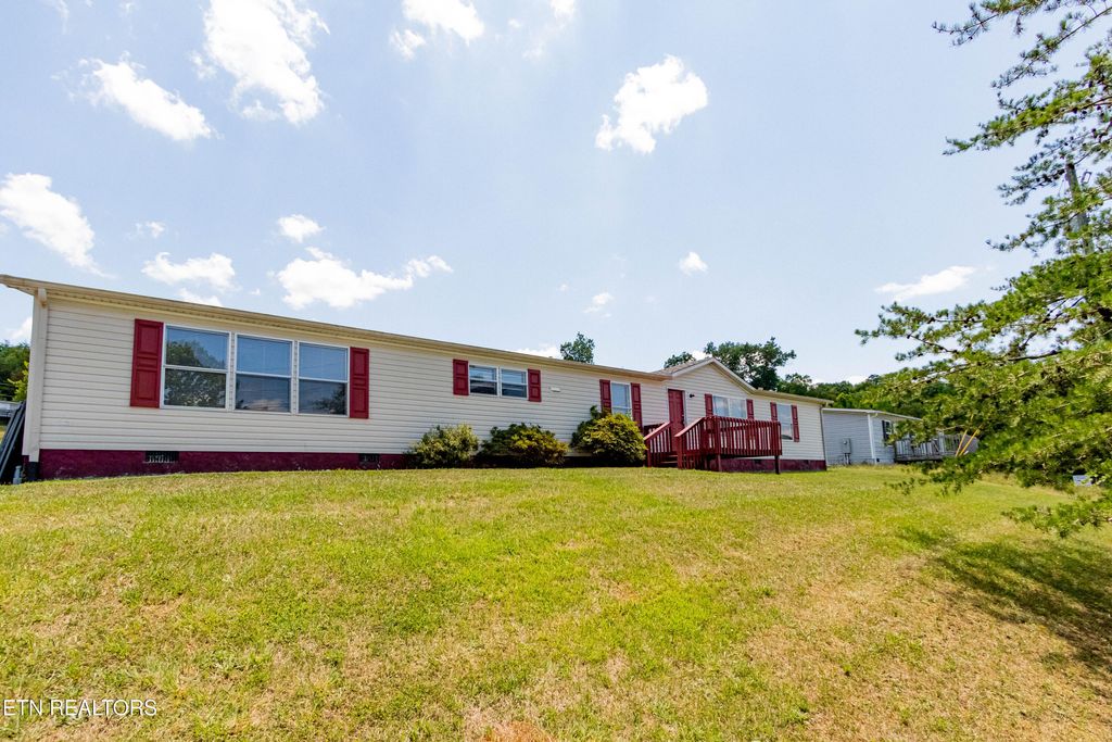 284 Clearwater Ridge Rd, Maynardville, TN 37807